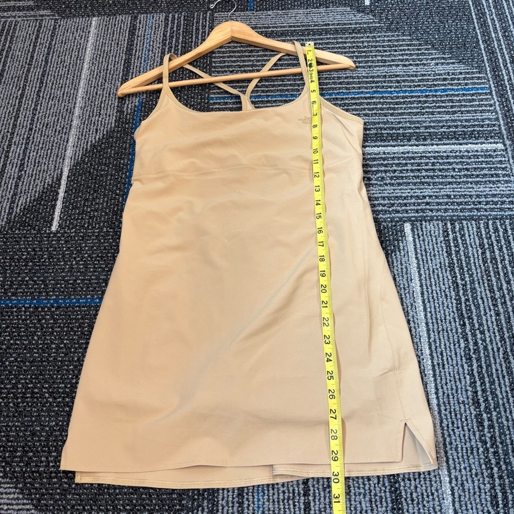 The north face arque Dress Tan Medium Tennis Pickleball - Picture 7 of 10